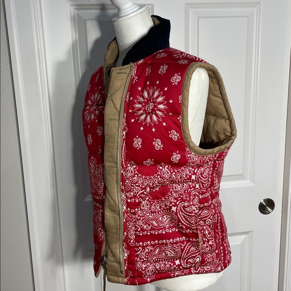XIRENA Hunter Puffer Vest Size Small Tan Reversible Yucca Zip Up - Picture 8 of 17